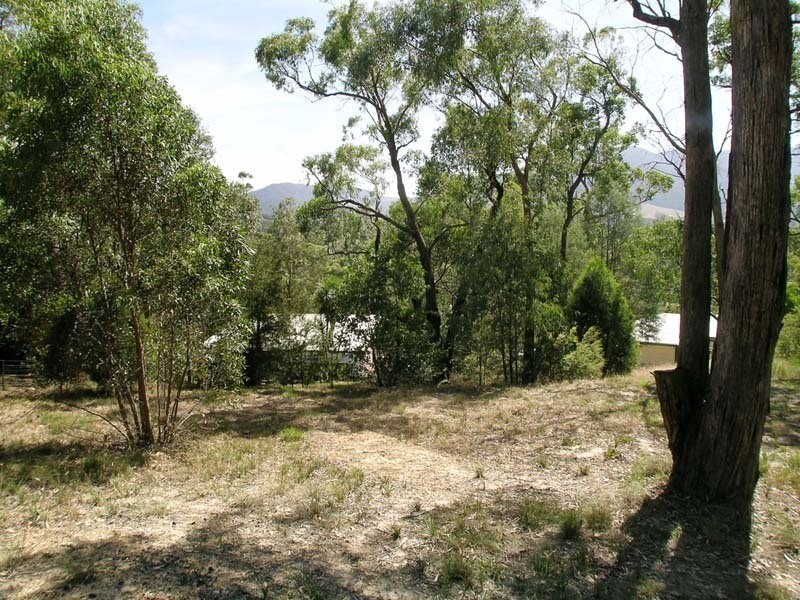 51 McOwan Crescent, Yarra Junction VIC 3797