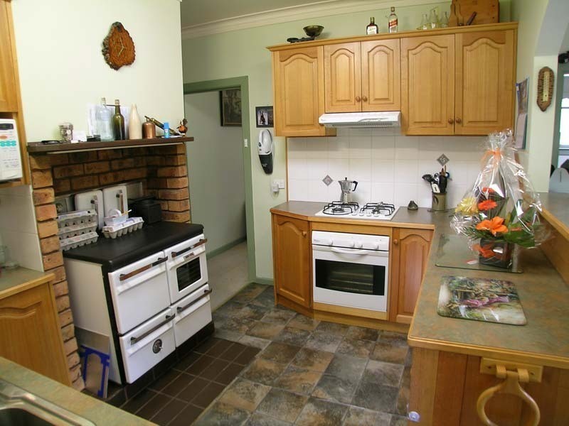 Launching Place VIC 3139