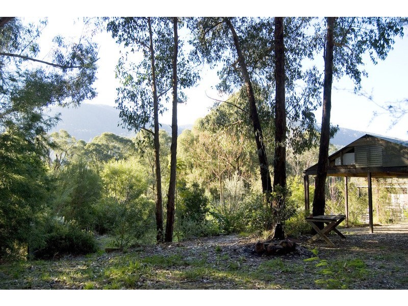 13 Oak Avenue, Warburton VIC 3799