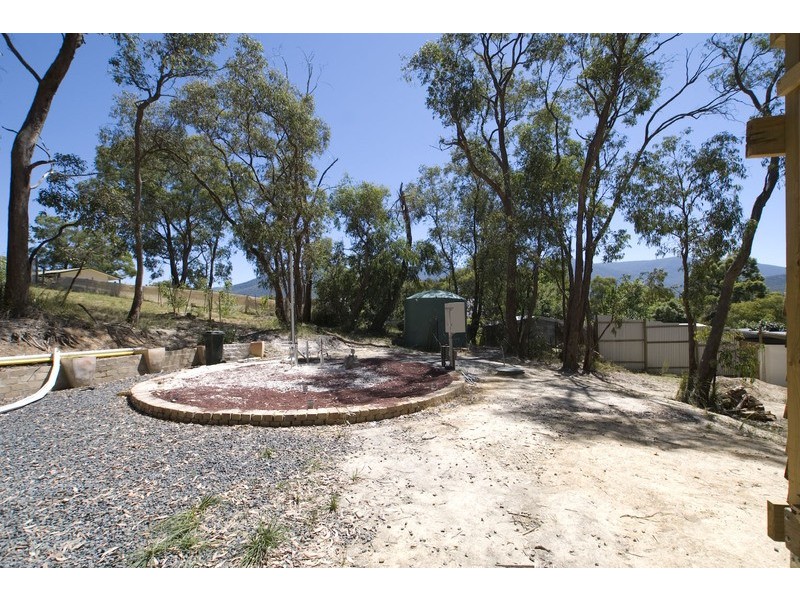 3/2 Douglas Parade, Yarra Junction VIC 3797