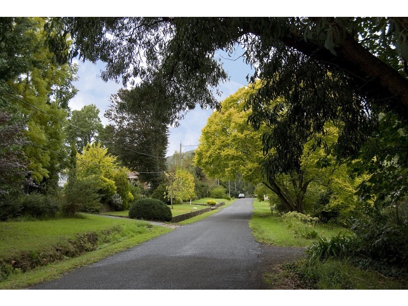 14 Clarke Avenue, Warburton VIC 3799
