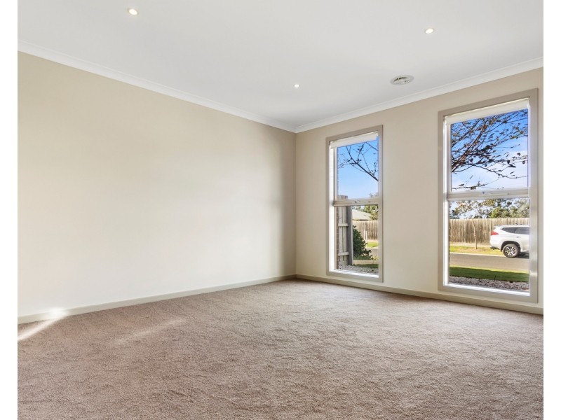 39  Georgia Crescent, Werribee VIC 3030