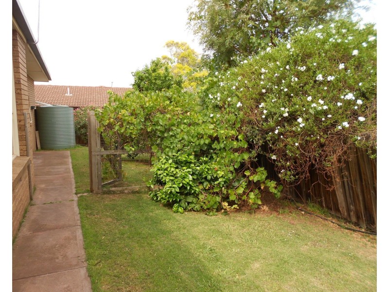 2 Margaret Drive, Bacchus Marsh VIC 3340