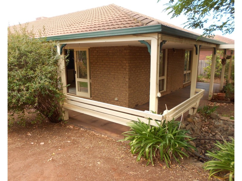 2 Margaret Drive, Bacchus Marsh VIC 3340