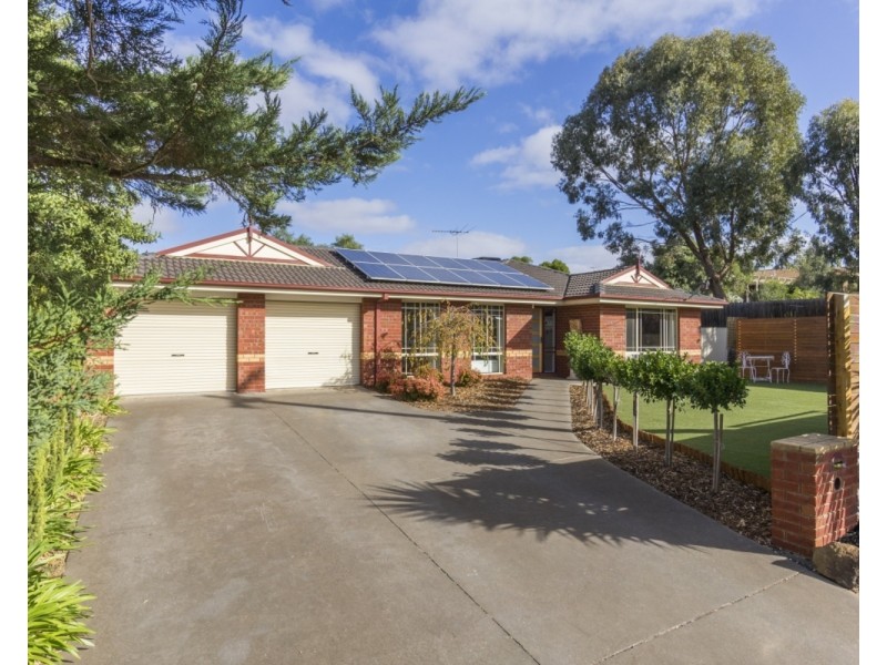 63 Labilliere Street, Bacchus Marsh VIC 3340