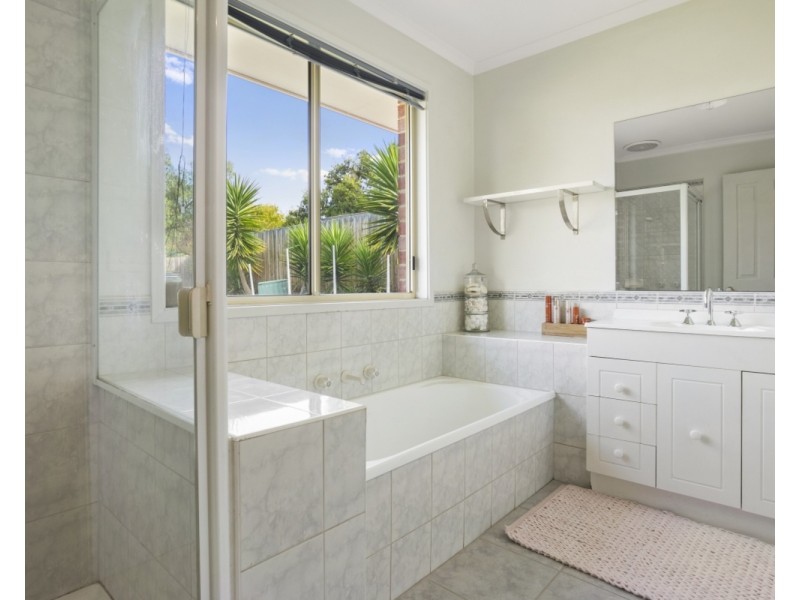 63 Labilliere Street, Bacchus Marsh VIC 3340