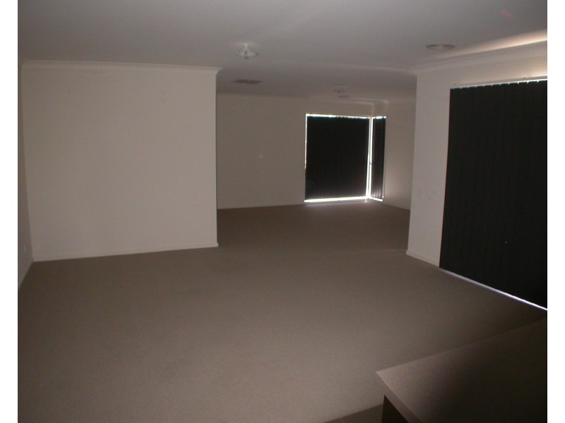 22 Silverdale Drive, Bacchus Marsh VIC 3340