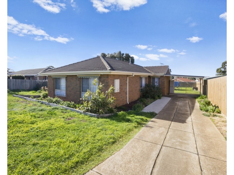 62 Halletts Way, Bacchus Marsh VIC 3340
