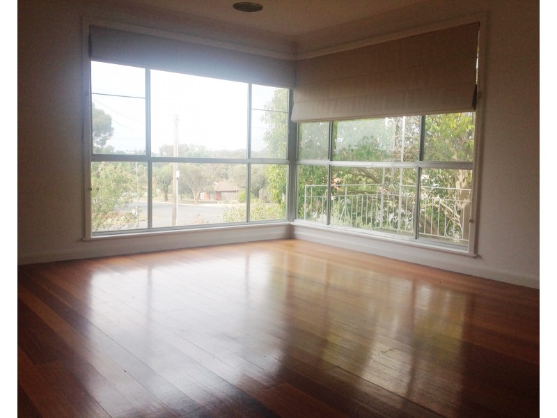 17 Powlett Street, Bacchus Marsh VIC 3340