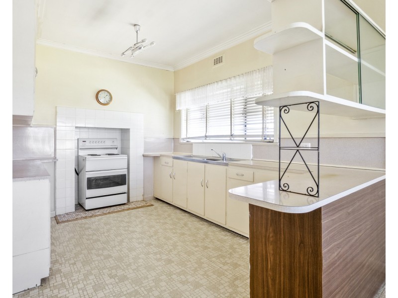 18 McFarland Street, Bacchus Marsh VIC 3340