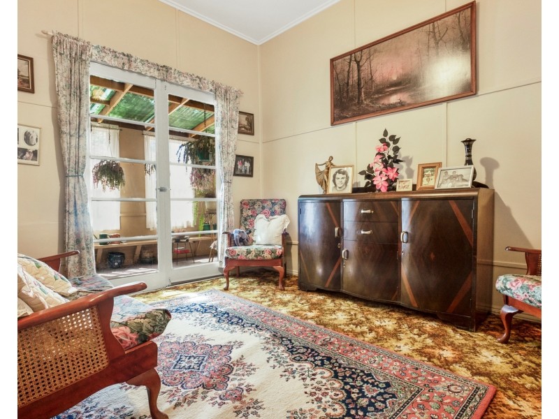 24 Main Street, Myrniong VIC 3341