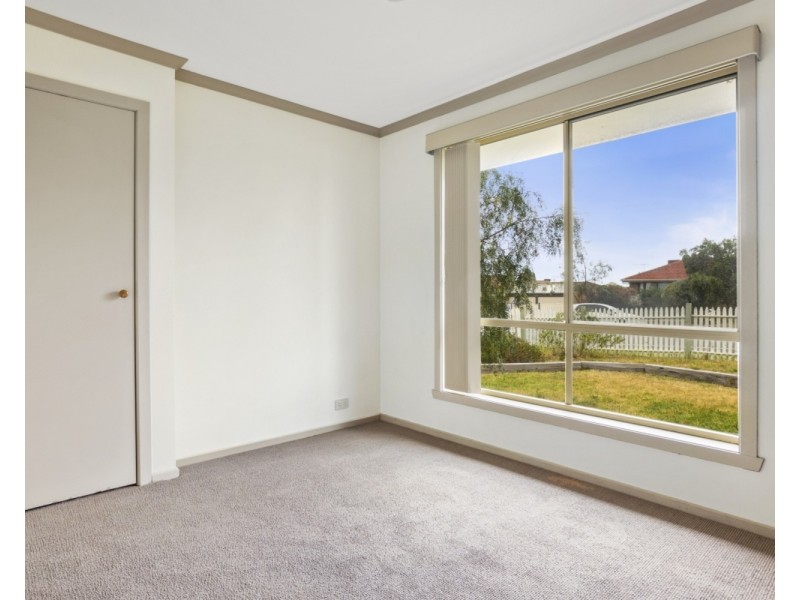 98  Underbank Boulevard, Bacchus Marsh VIC 3340