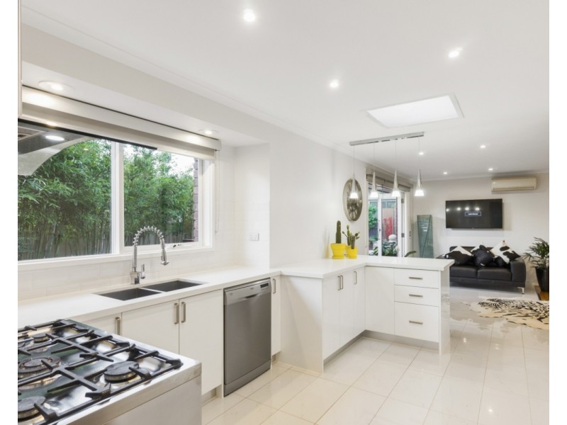 26 Margaret Drive, Bacchus Marsh VIC 3340