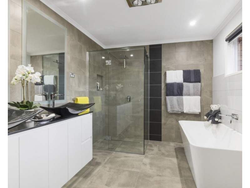 26 Margaret Drive, Bacchus Marsh VIC 3340