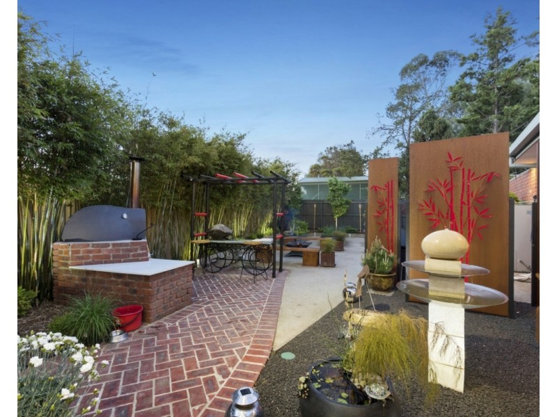 26 Margaret Drive, Bacchus Marsh VIC 3340