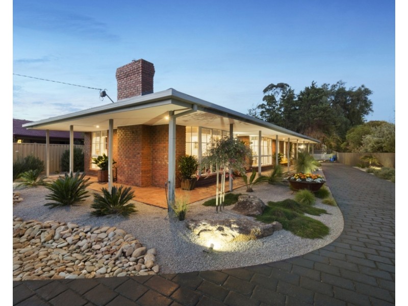 26 Margaret Drive, Bacchus Marsh VIC 3340