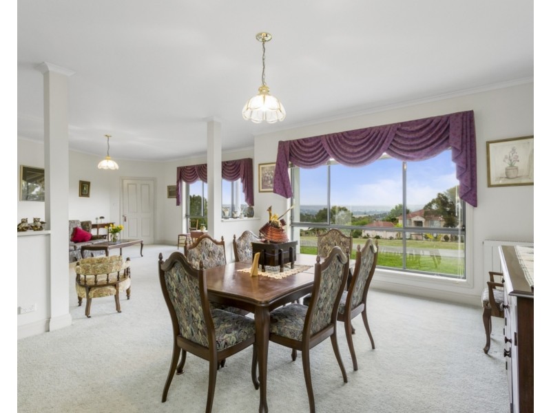 24 Manning Boulevard, Bacchus Marsh VIC 3340