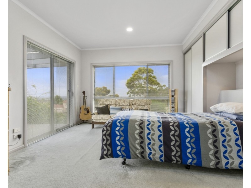 24 Manning Boulevard, Bacchus Marsh VIC 3340