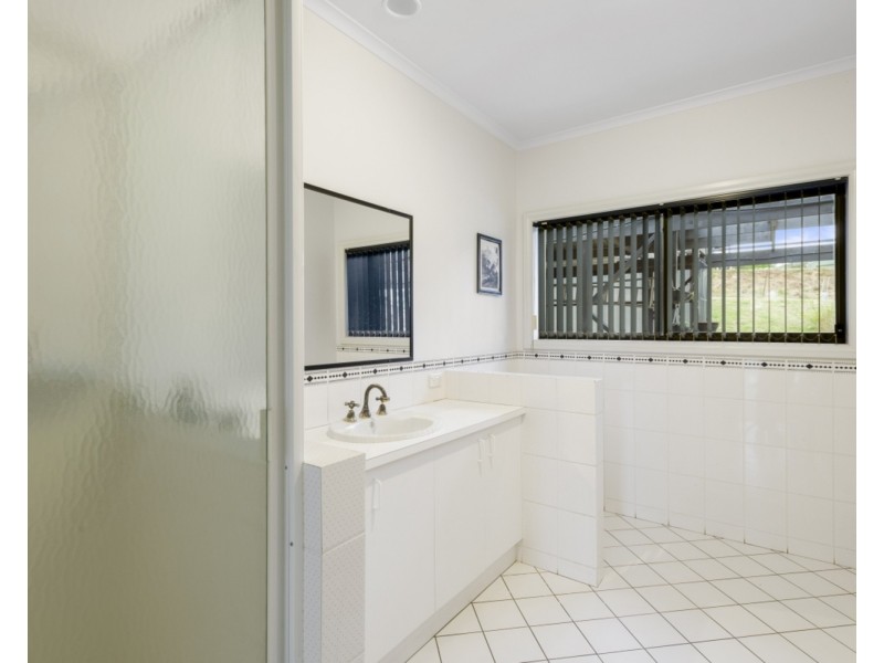 24 Manning Boulevard, Bacchus Marsh VIC 3340