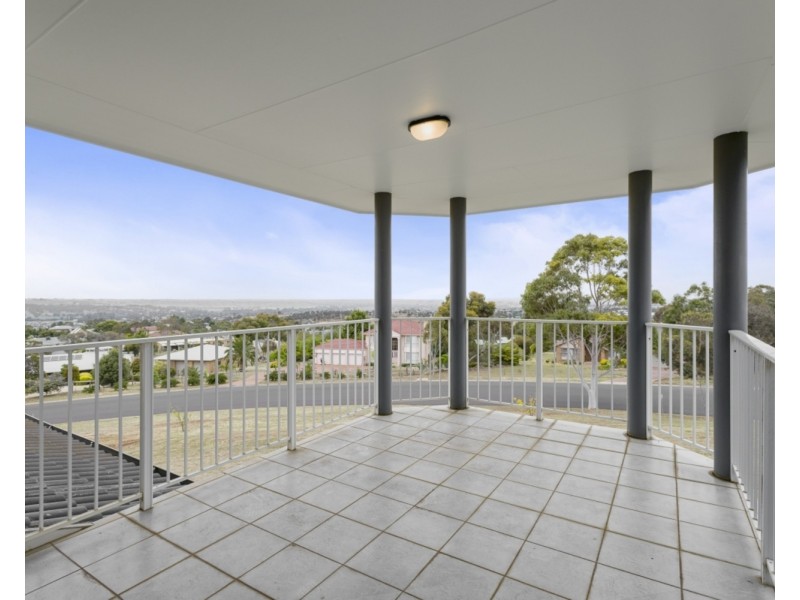 24 Manning Boulevard, Bacchus Marsh VIC 3340