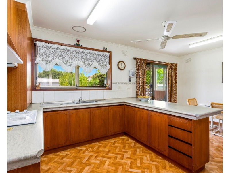 1 Linda Drive, Bacchus Marsh VIC 3340