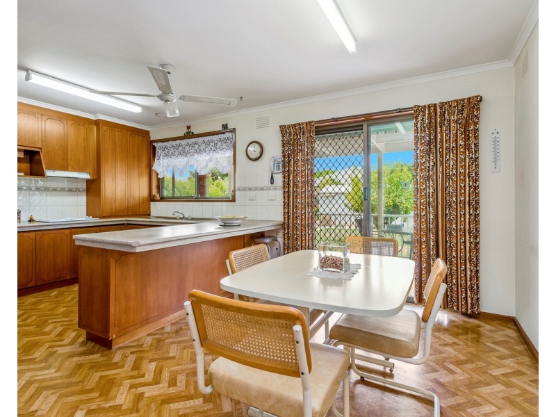 1 Linda Drive, Bacchus Marsh VIC 3340