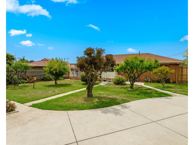 1 Linda Drive, Bacchus Marsh VIC 3340