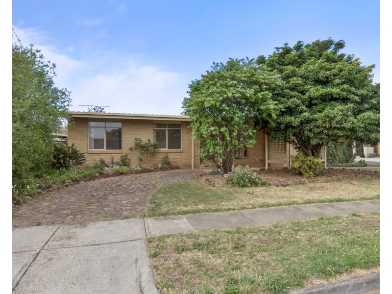 18 Malcolm Street, Bacchus Marsh VIC 3340