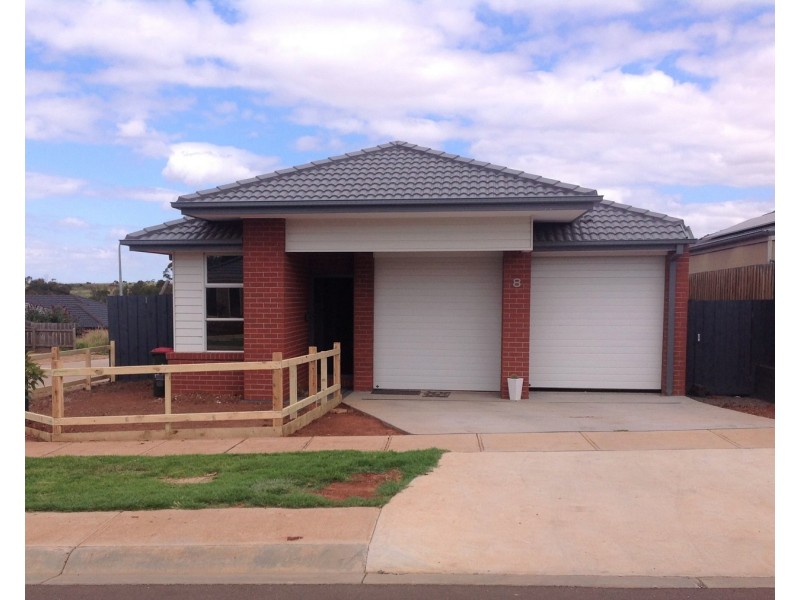 8 Hegarty Place, Bacchus Marsh VIC 3340
