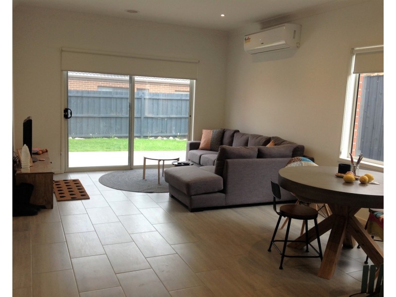 8 Hegarty Place, Bacchus Marsh VIC 3340