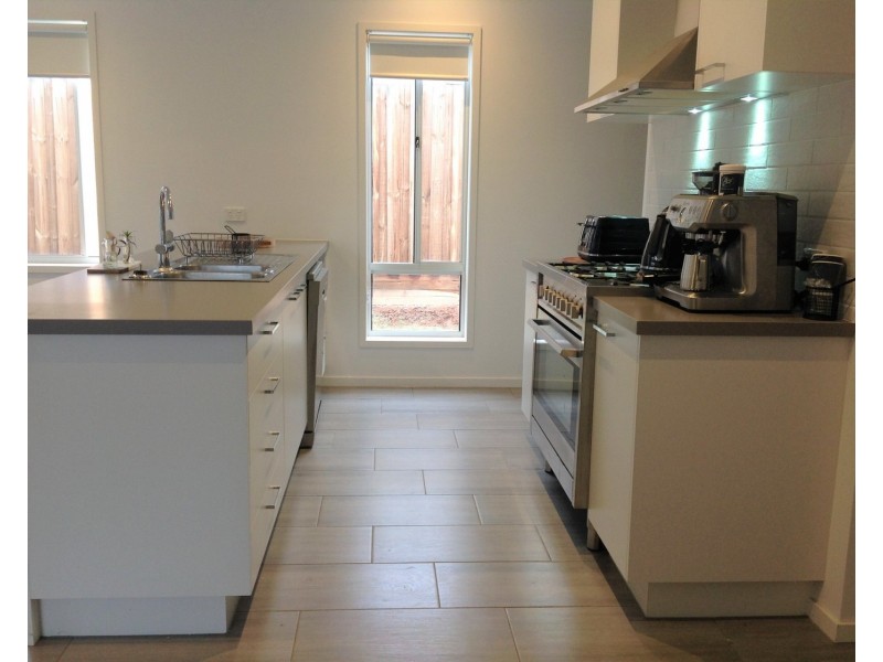 8 Hegarty Place, Bacchus Marsh VIC 3340