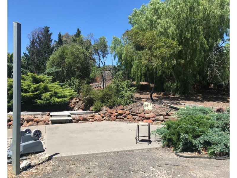 10 McLeod Drive, Bacchus Marsh VIC 3340