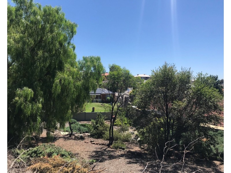 10 McLeod Drive, Bacchus Marsh VIC 3340