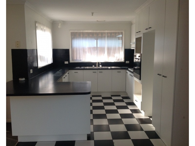 3 Hobler Place, Bacchus Marsh VIC 3340