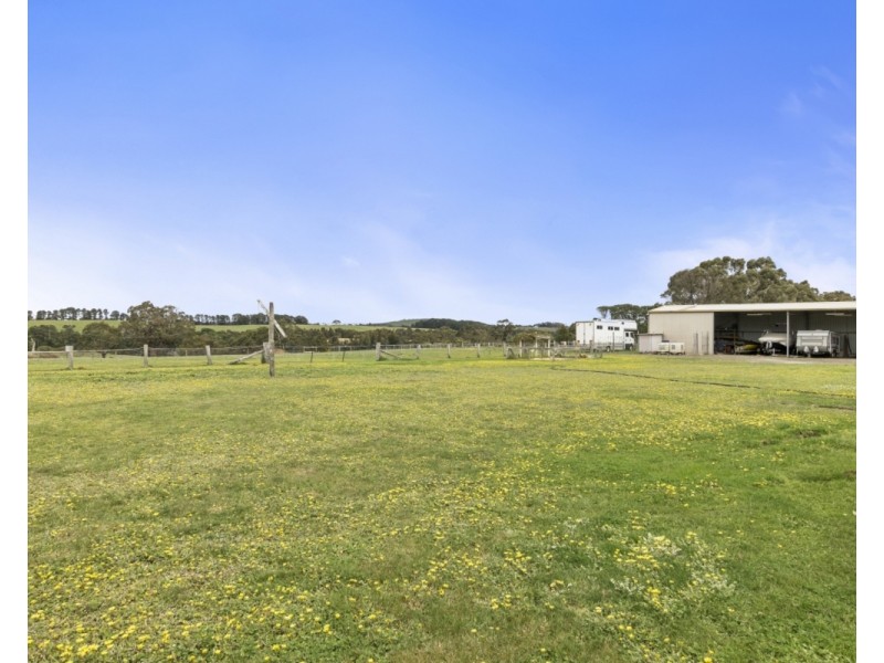 67 Pykes Creek Road, Myrniong VIC 3341