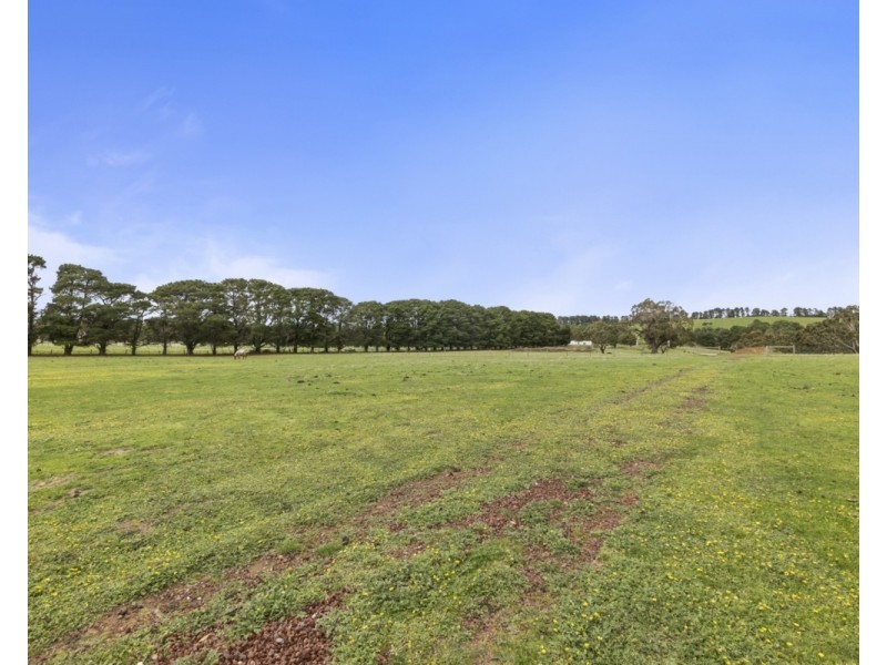 67 Pykes Creek Road, Myrniong VIC 3341