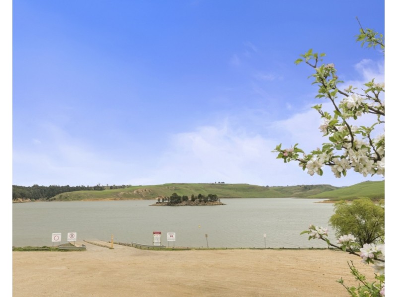 67 Pykes Creek Road, Myrniong VIC 3341