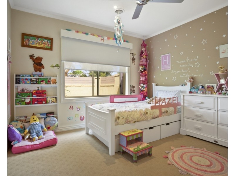 27 Grantleigh Drive, Bacchus Marsh VIC 3340