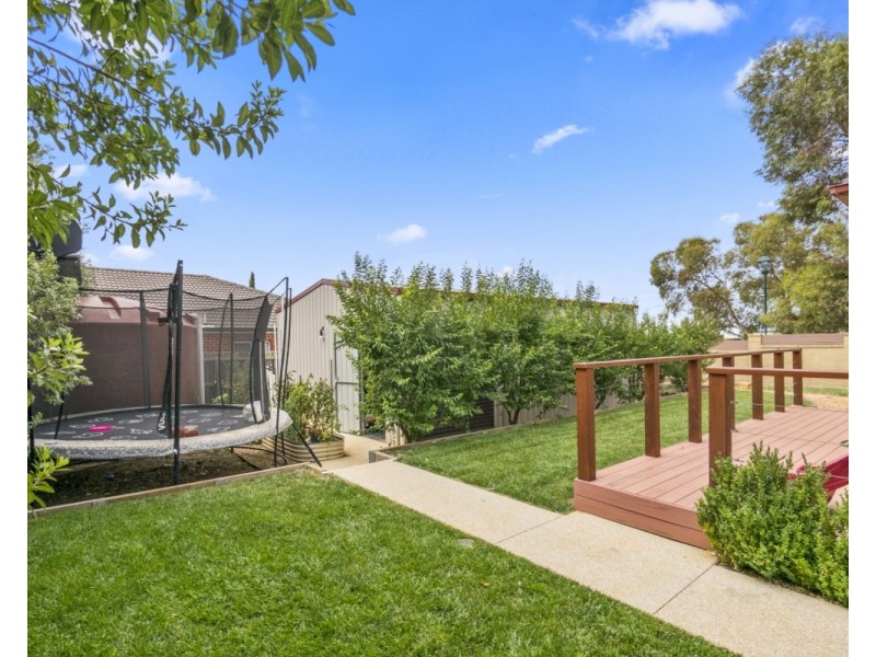 27 Grantleigh Drive, Bacchus Marsh VIC 3340