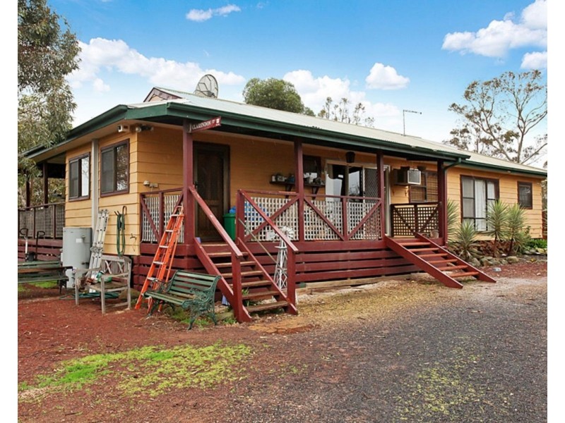 13 School Road, Balliang East VIC 3340