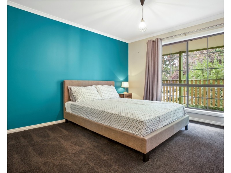 4 Tennyson Street, Gordon VIC 3345