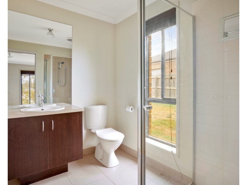 81 Halletts Way, Bacchus Marsh VIC 3340