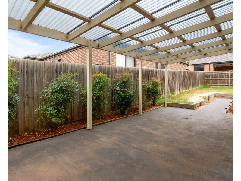 81 Halletts Way, Bacchus Marsh VIC 3340