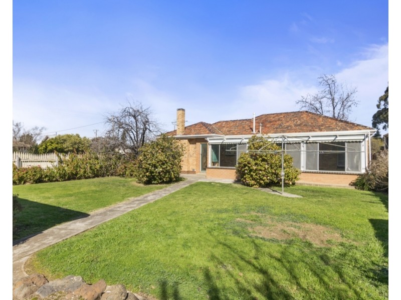 18 McFarland Street, Bacchus Marsh VIC 3340