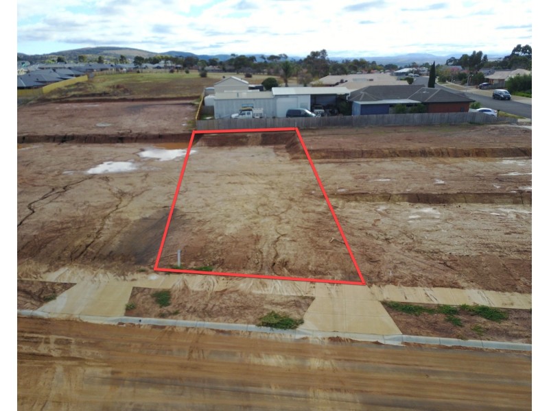 54 Bird Avenue, Bacchus Marsh VIC 3340