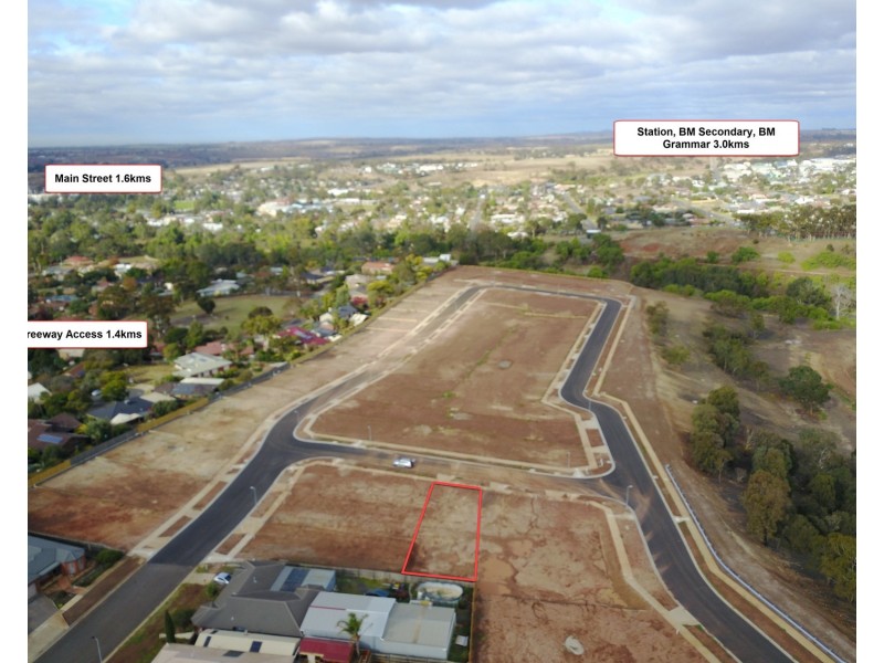 54 Bird Avenue, Bacchus Marsh VIC 3340