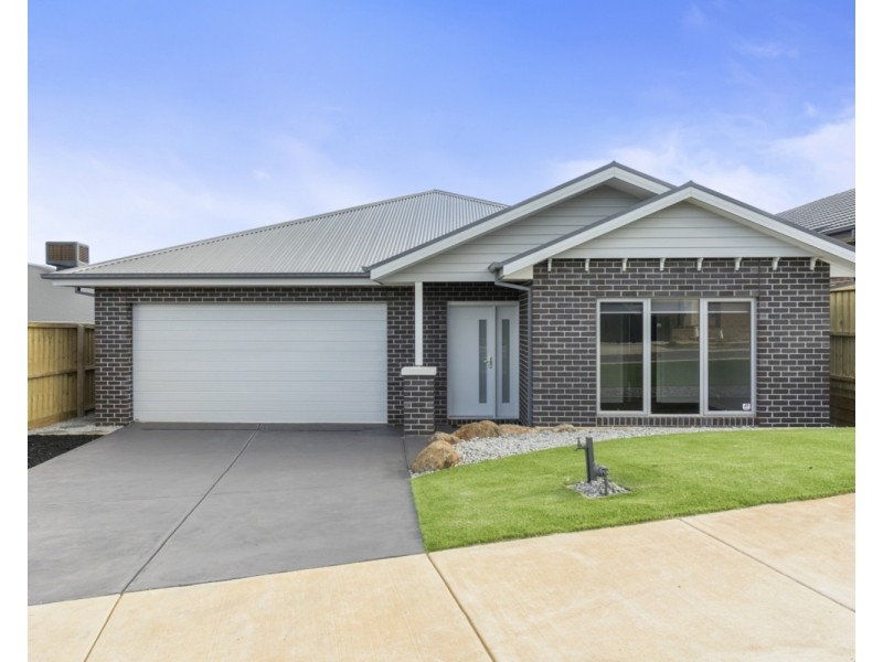 40 McLachlan Street, Bacchus Marsh VIC 3340