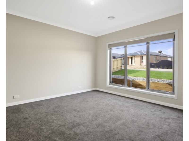 40 McLachlan Street, Bacchus Marsh VIC 3340