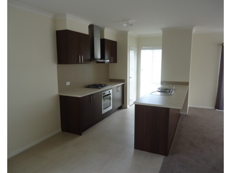 10a Ologhlen Street, Wyndham Vale VIC 3024