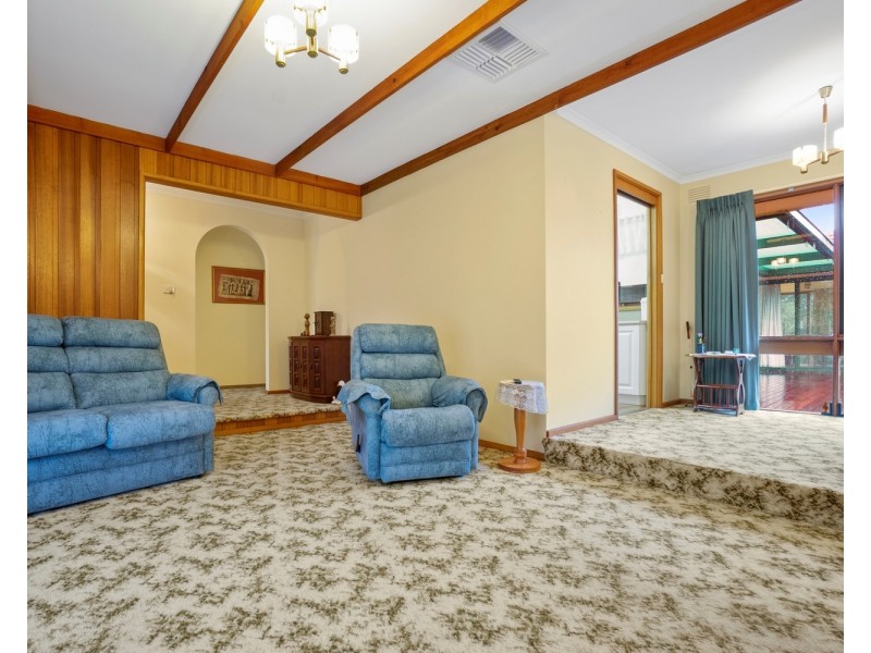 3 Luton Court, Darley VIC 3340